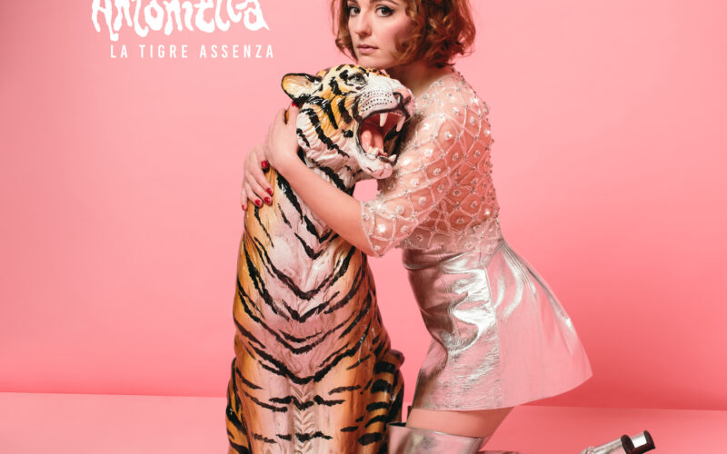La Tigre Assenza il nuovo disco di Maria Antonietta esce il 26 maggio per Warner.